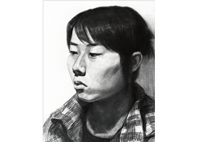 素描盤(pán)發(fā)女青年頭像的步驟