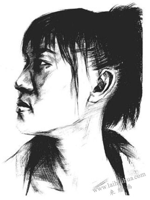素描二分之一側(cè)面順光女青年肖像畫法步驟 六