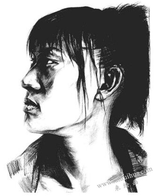 素描二分之一側(cè)面順光女青年肖像畫法步驟 八