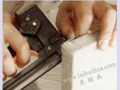 油畫(huà)布的繃裝步驟八