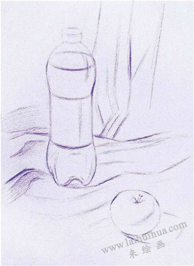 《可樂瓶與蘋果》素描寫生步驟01
