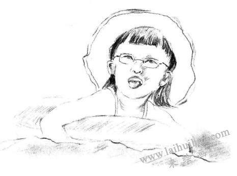 游泳的小女孩素描畫法步驟06