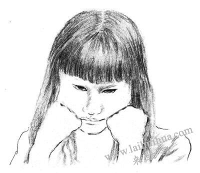 委屈的女孩素描畫法步驟06