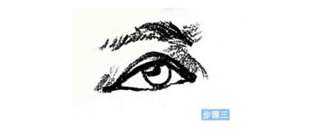 人物眼睛的速寫刻畫步驟03