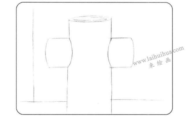 兩個圓柱體兒童創(chuàng)意素描畫法步驟01