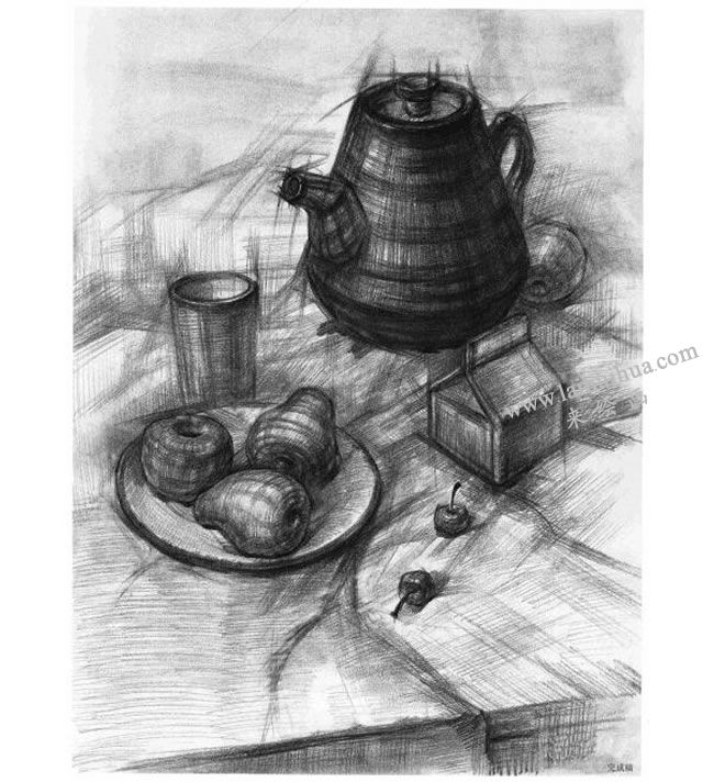 結(jié)構(gòu)素描的寫生步驟范例（電熱水壺、玻璃杯、瓷盤、水果）完成圖