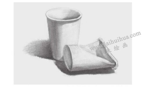 兩個紙杯的素描畫法步驟03