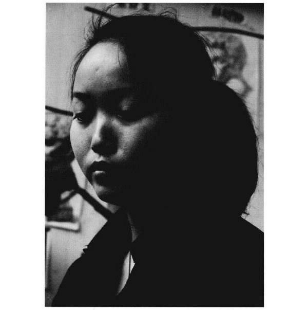 女青年頭像結(jié)構(gòu)素描畫(huà)法