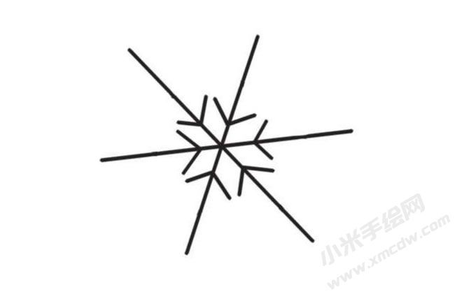 雪花簡(jiǎn)筆畫創(chuàng)作步驟圖示03
