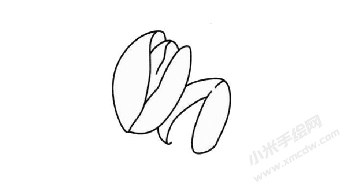 堅果簡筆畫創(chuàng)作步驟02.jpg