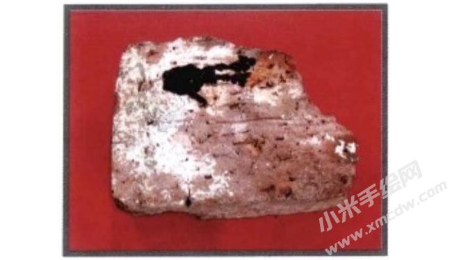 瘋狂的石頭少兒美術(shù)趣味創(chuàng)意步驟01.jpg