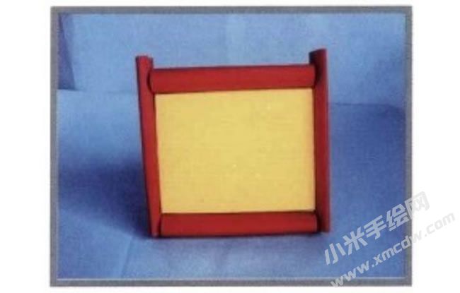 我的相冊(cè)少兒美術(shù)趣味創(chuàng)意步驟02.jpg