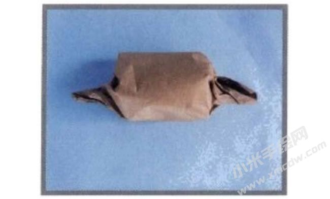 糖果小人少兒美術(shù)趣味創(chuàng)意步驟01.jpg