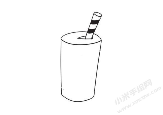 易拉罐飲料簡筆畫繪制步驟05.jpg